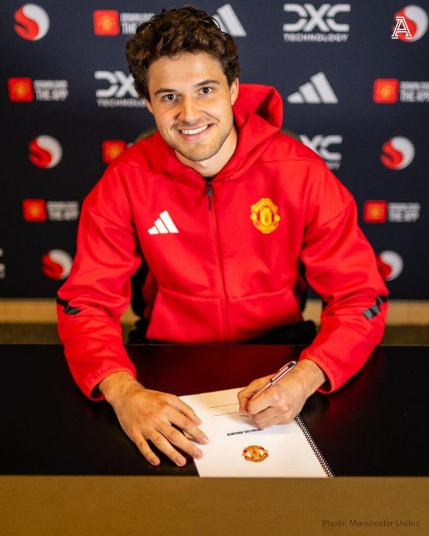 MU kỳ vọng lớn ở Lammens - Ảnh: @TheAthleticFC