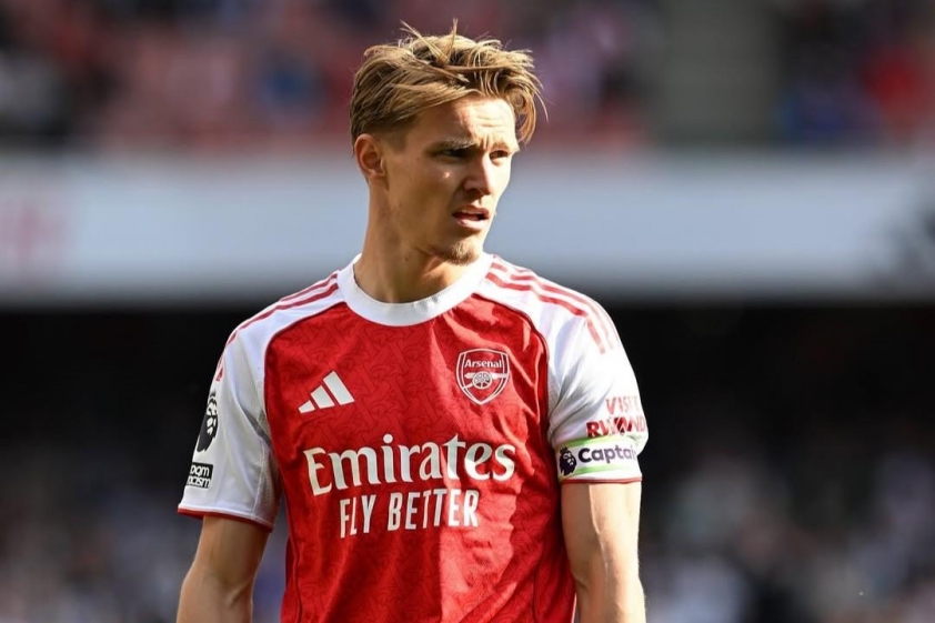 Bị huyền thoại chỉ trích, đội trưởng Arsenal chính thức lên tiếng 686368