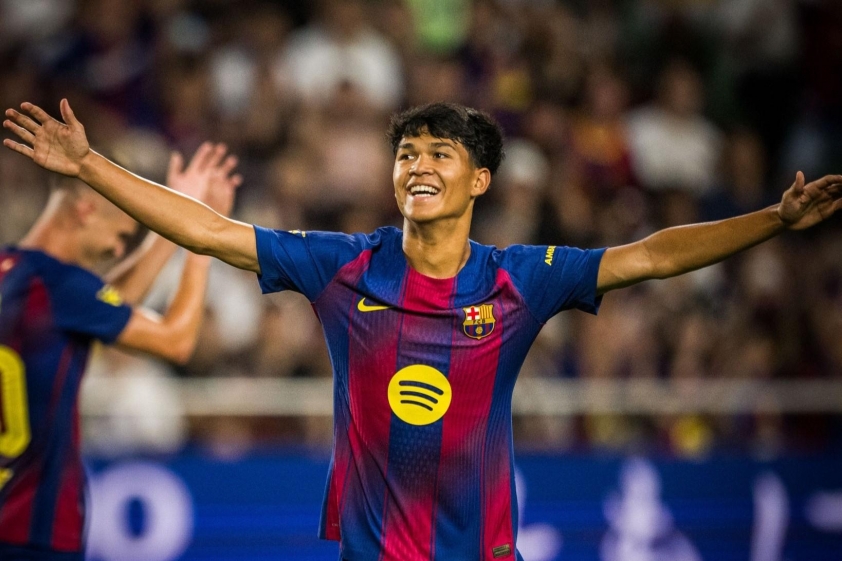 Cầu thủ gốc Philippines tỏa sáng tại Barcelona 673665