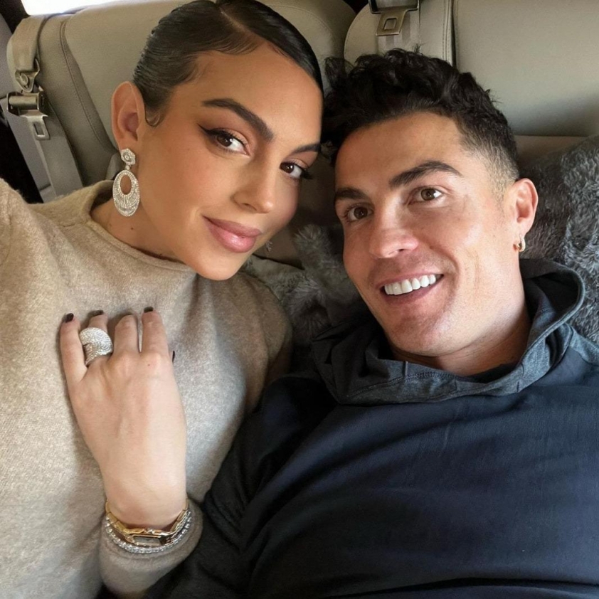 Chi tiết khủng trong hợp đồng hôn nhân của Ronaldo được tiết lộ 688937
