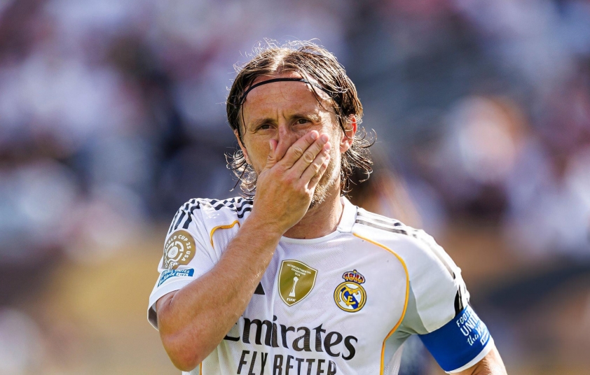 Nhưng Luka Modric vẫn sẽ mãi là huyền thoại tại Bernabeu (Ảnh: DAZN)