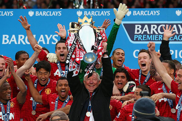 huyen-thoai-mang-ten-alex-ferguson-giup-mu-thong-tri-bong-da-anh