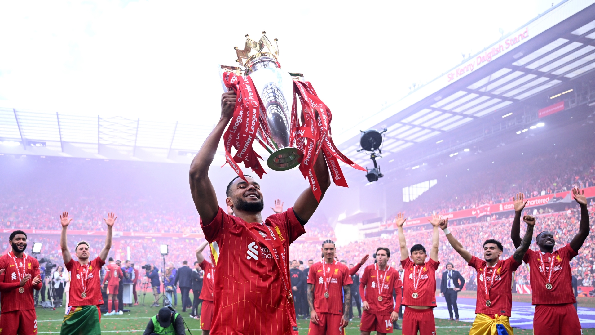 gakpo-liverpool-ngoai-hang-anh