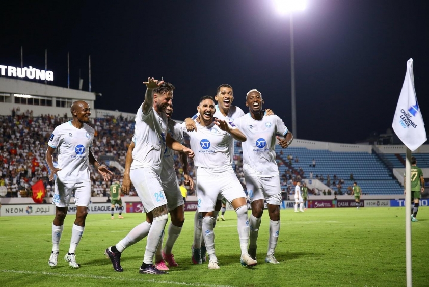 Nam Định thị uy sức mạnh tại giải đấu châu lục. (Ảnh: Nam Định FC)
