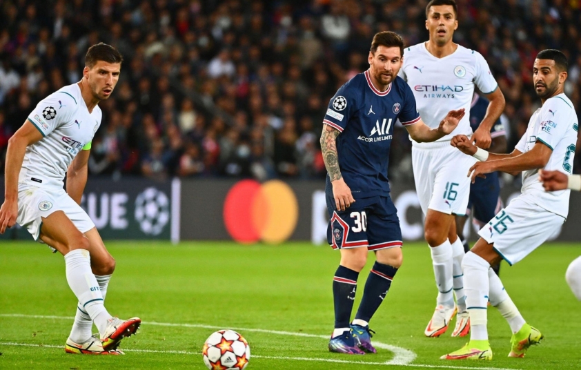 Messi nhận cảnh báo nếu tới Ả Rập 674333
