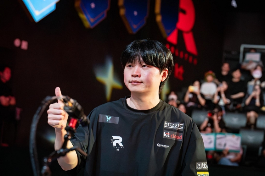 KT Rolster có động thái bất ngờ với BDD 545489