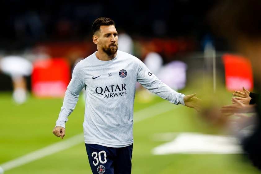 Messi quá vĩ đại, 'phát lộc' cho mọi nhà kể cả 'kình địch' 213620