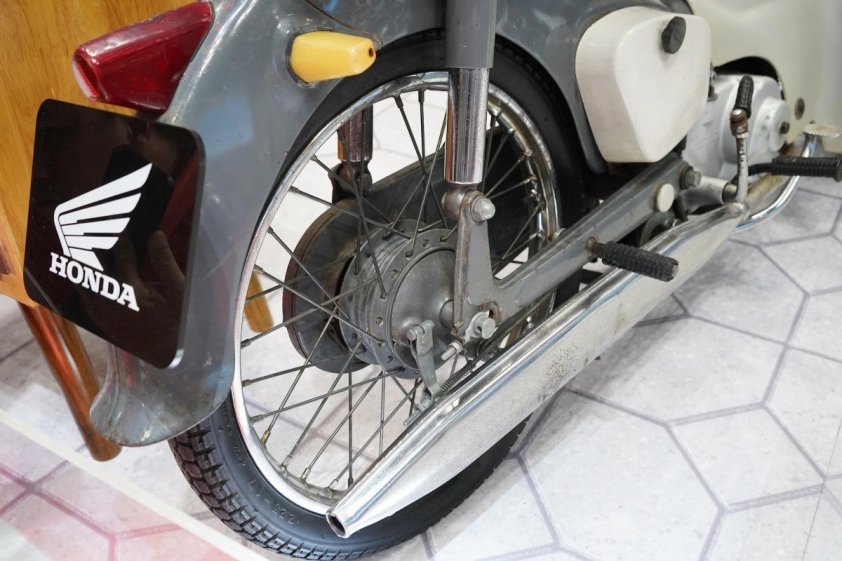 Honda-Super-Cub-4