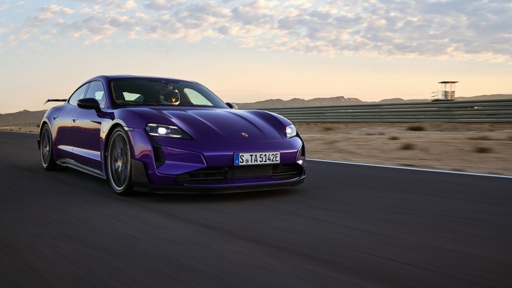 porsche-taycan-turbo-gt-sky-purp-1-1728374947.jpg