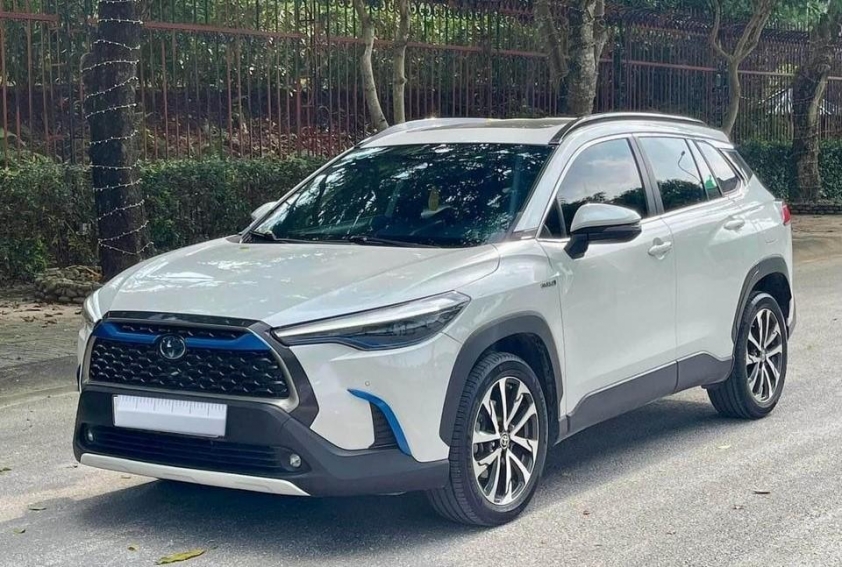 Toyota Corolla Cross Hybrid 2020 lăn bánh 3 năm tại Việt Nam bán lại với giá ngỡ ngàng 542190