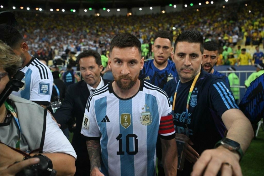 Messi nghẹn ngào trước trận đấu cuối cùng tại Argentina 697101