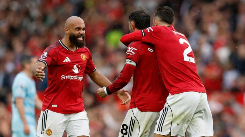 MU nhận 'mưa gạch đá' vì ăn mừng như thể vô địch World Cup 695396