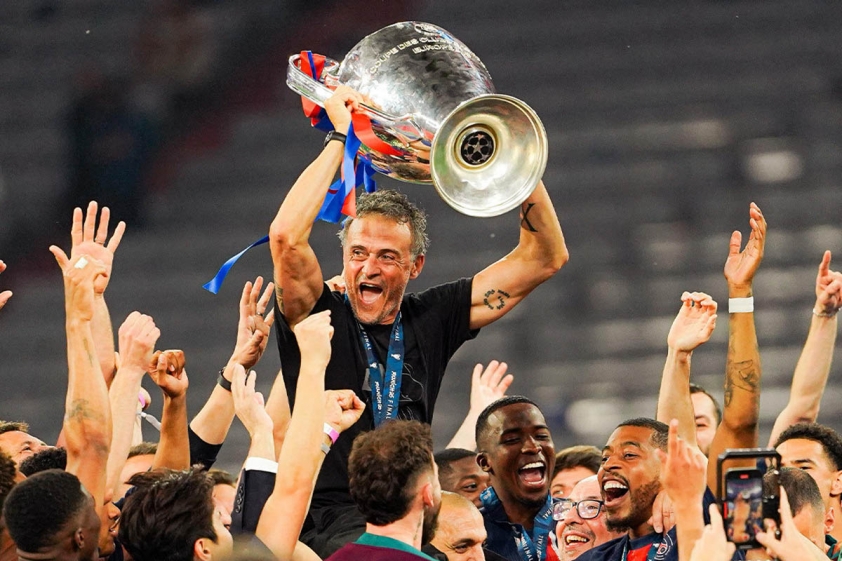 “Cú ăn ba” siêu vĩ đại của Luis Enrique