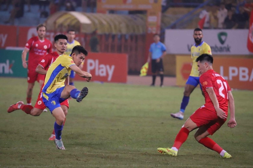Trực tiếp CAHN 1-0 Hà Nội: Áp đảo hoàn toàn 693931