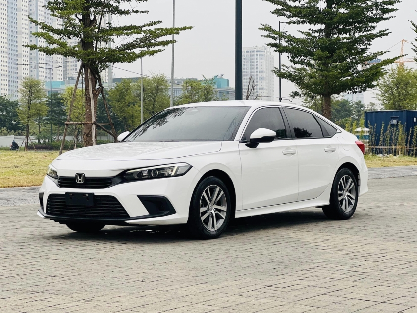 Bất ngờ với mức giá rao bán khó tin của Honda Civic 2022 sau 2 năm lăn bánh 552357