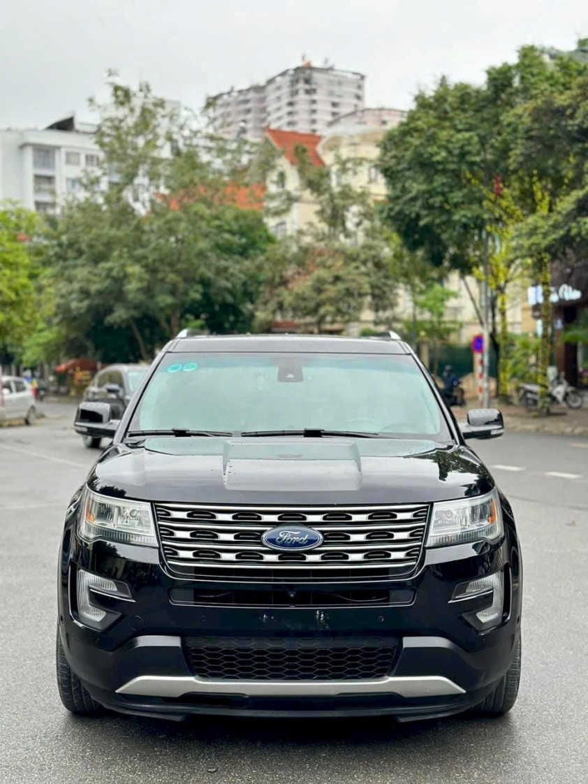 Ford Explorer 2017 rao bán khó tin sau 7 năm sử dụng 541544