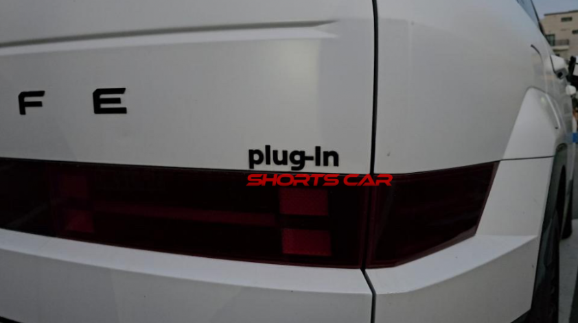 Hyundai lên kế hoạch ra mắt Santa Fe plug-in hybrid với phạm vi chạy điện lên tới 100km/ sạc 542052