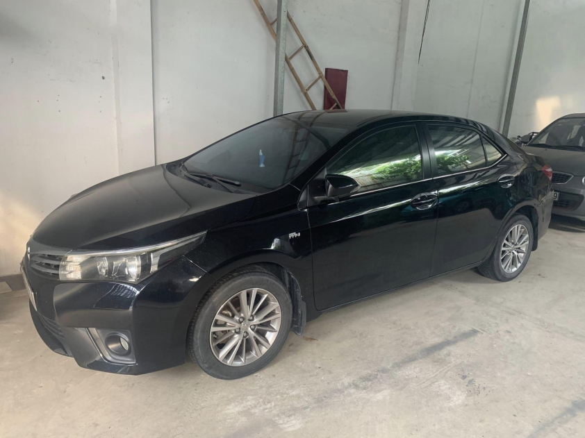 Toyota Corolla Altis 2015 rao bán khó tin sau 9 năm sử dụng 544507