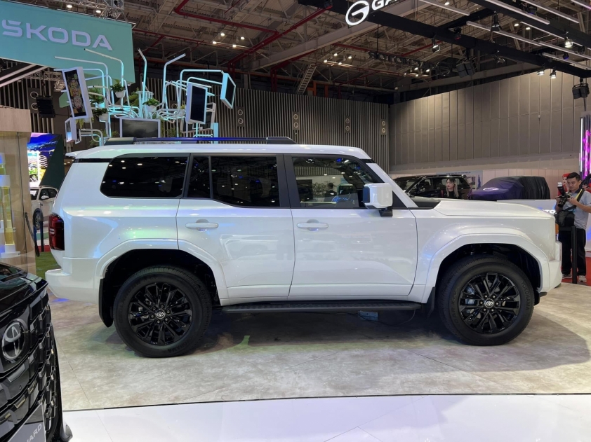 Toyota Land Cruiser Prado 2024 - 