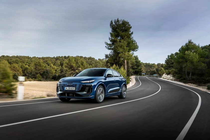 2025-Audi-SQ6-Sportback-e-tron-1013-20_result