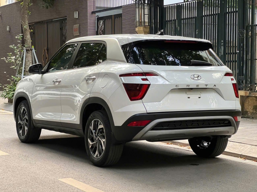 Hyundai Creta 2022 lăn bánh 2 năm tại Việt Nam được rao bán với giá bao nhiêu? 548643