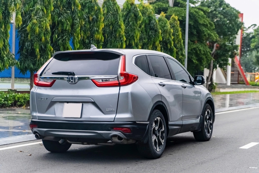 Lăn bánh 5 năm, Honda CR-V 2019 bất ngờ lên sàn xe cũ với giá hấp dẫn 549631