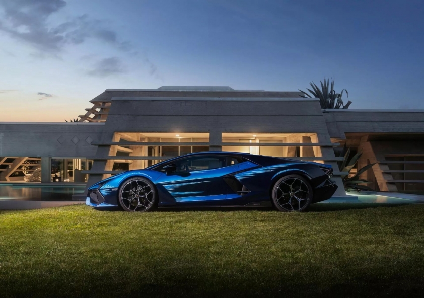 lamborghini-revuelto-ad-personam-29-result-1728456459.jpg