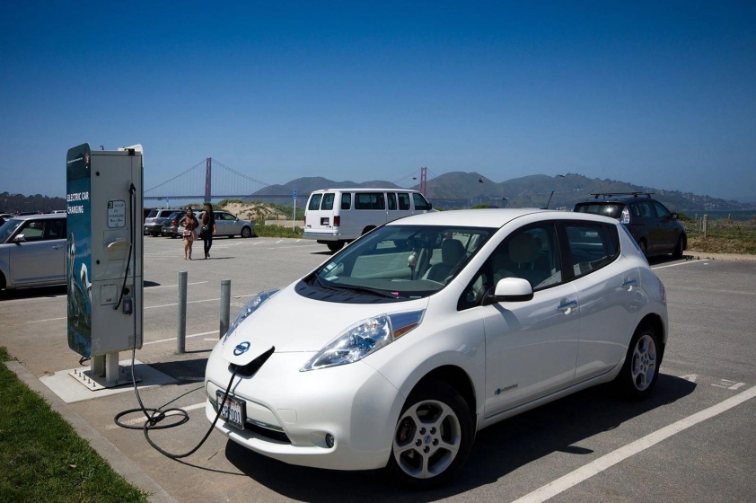 2015_nissan_leaf_f34_fe_20518_1600_result