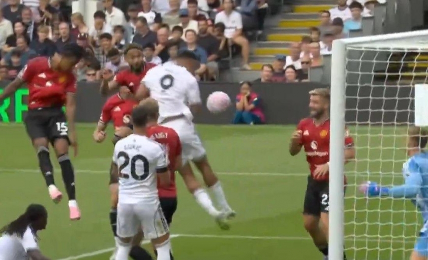 HLV Fulham: 'Bàn thắng của MU nên bị hủy' 691424