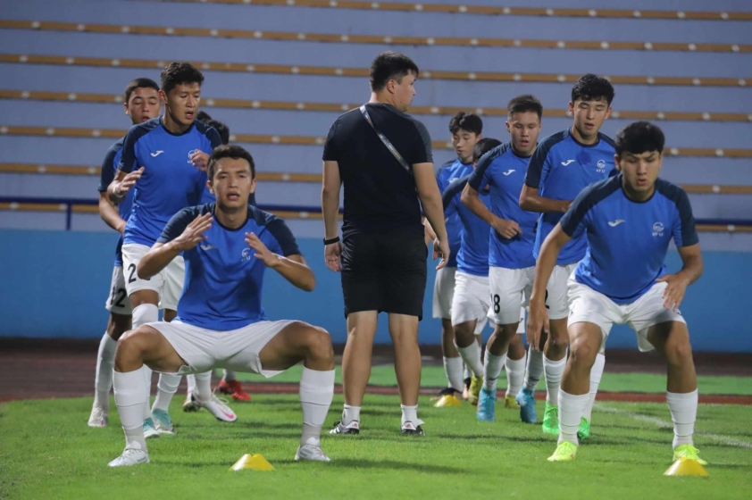 Trực tiếp U17 Việt Nam vs U17 Kyrgyzstan: HLV Brazil tung đội hình mạnh 546366