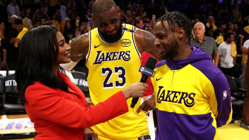 LeBron James và con trai tạo nên lịch sử 'có một không hai' tại NBA 546375