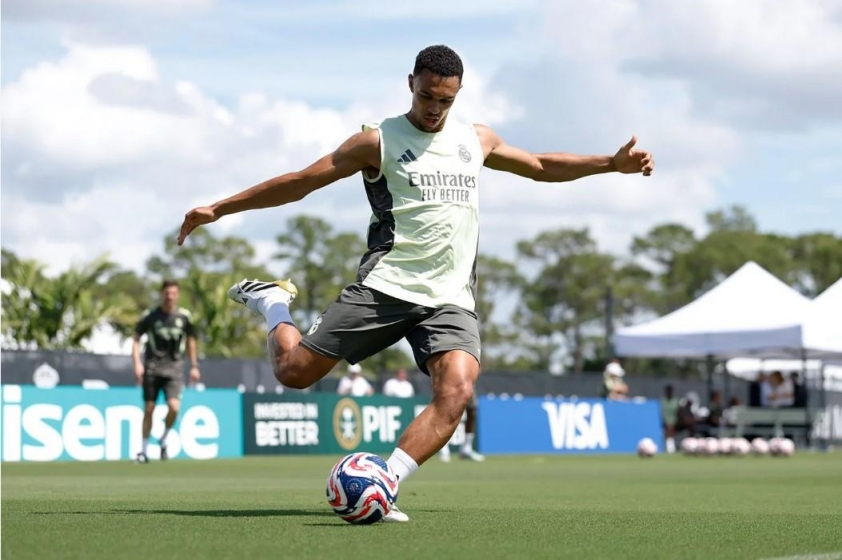 Trent Alexander-Arnold 'ngại ngùng' trước dàn sao Real Madrid 650909