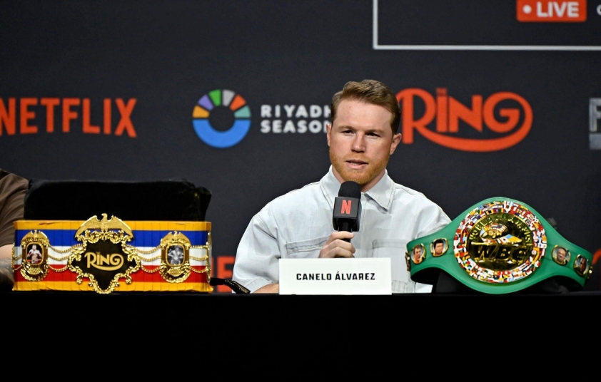 Canelo Alvarez so găng Terence Crawford, Manny Pacquiao nói đúng một điều 700750