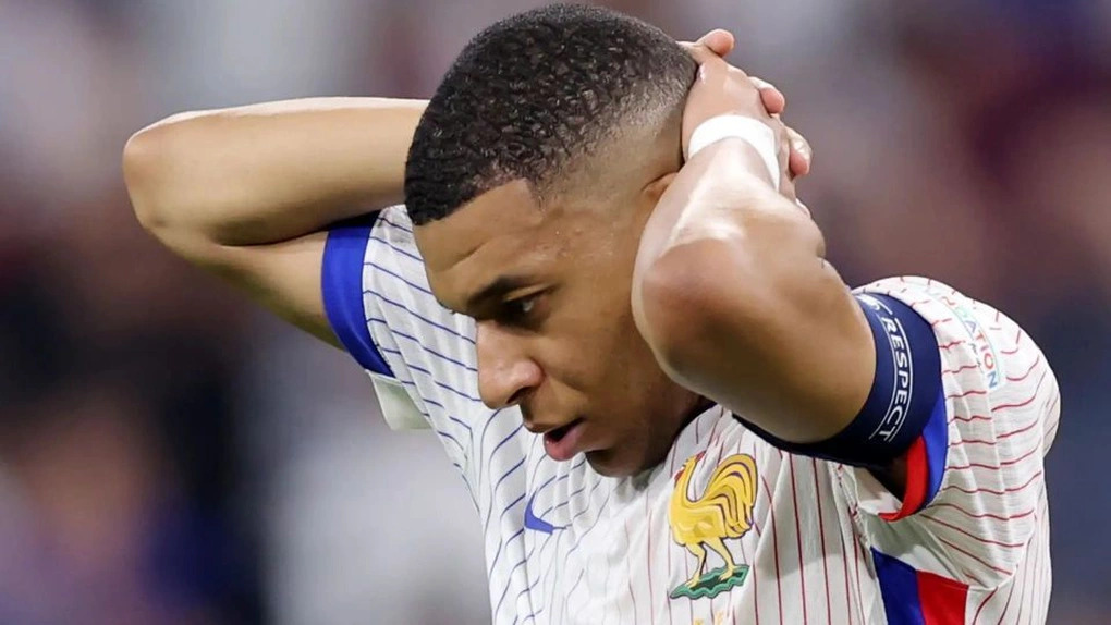 Mbappe không có tên trong đội hình tuyển Pháp bởi mâu thuẫn cá nhân